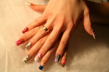 BB Nails - professionelle Hand-Pflege