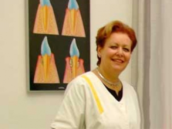 Frau Irányi - Zahnarztpraxis 