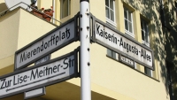 Straßenecke Mierendorffplatz - Kaiserin-Augusta-Allee - Berlin